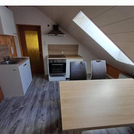 Hopfach Dachwohnung Wolpertshausen ภายนอก รูปภาพ
