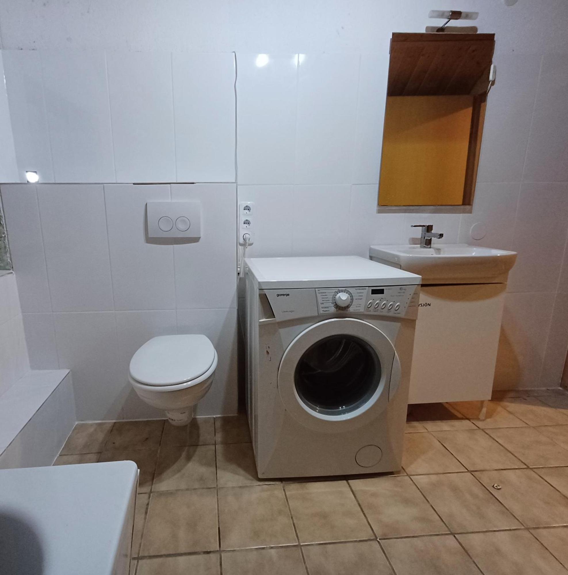 Hopfach Dachwohnung Wolpertshausen ภายนอก รูปภาพ